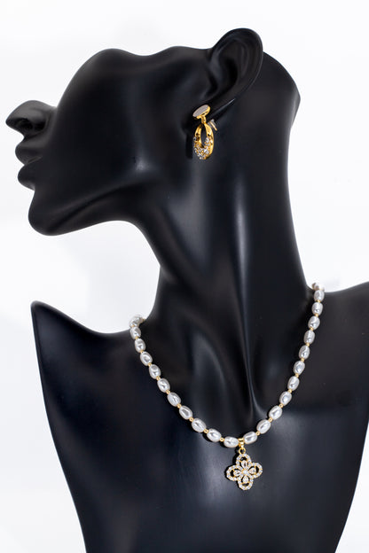 Luxury Golden Pearl & Crystal Clover Charm Necklace Set