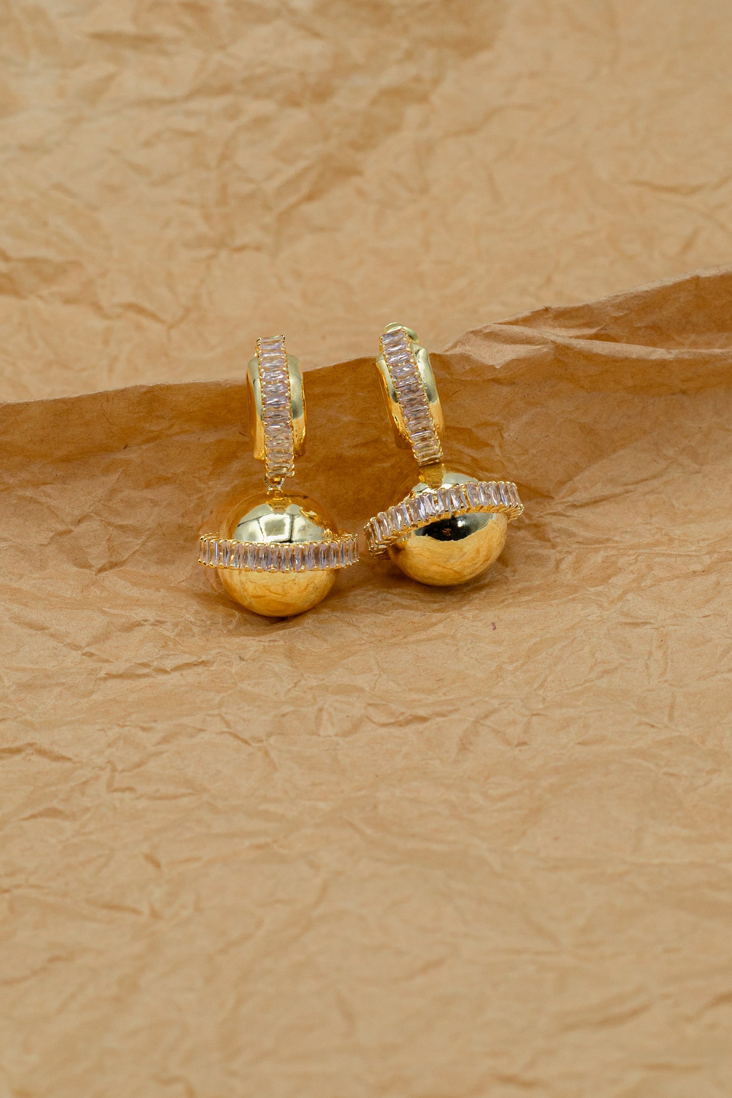 Saturn Planet Dangle Tops