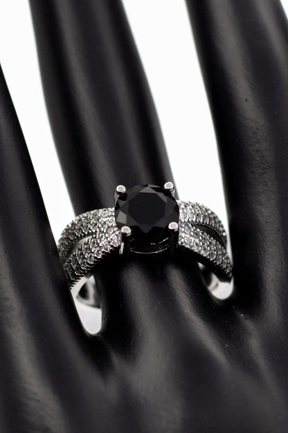 Silver Brilliant Round Crystal Ring (Adjustable)