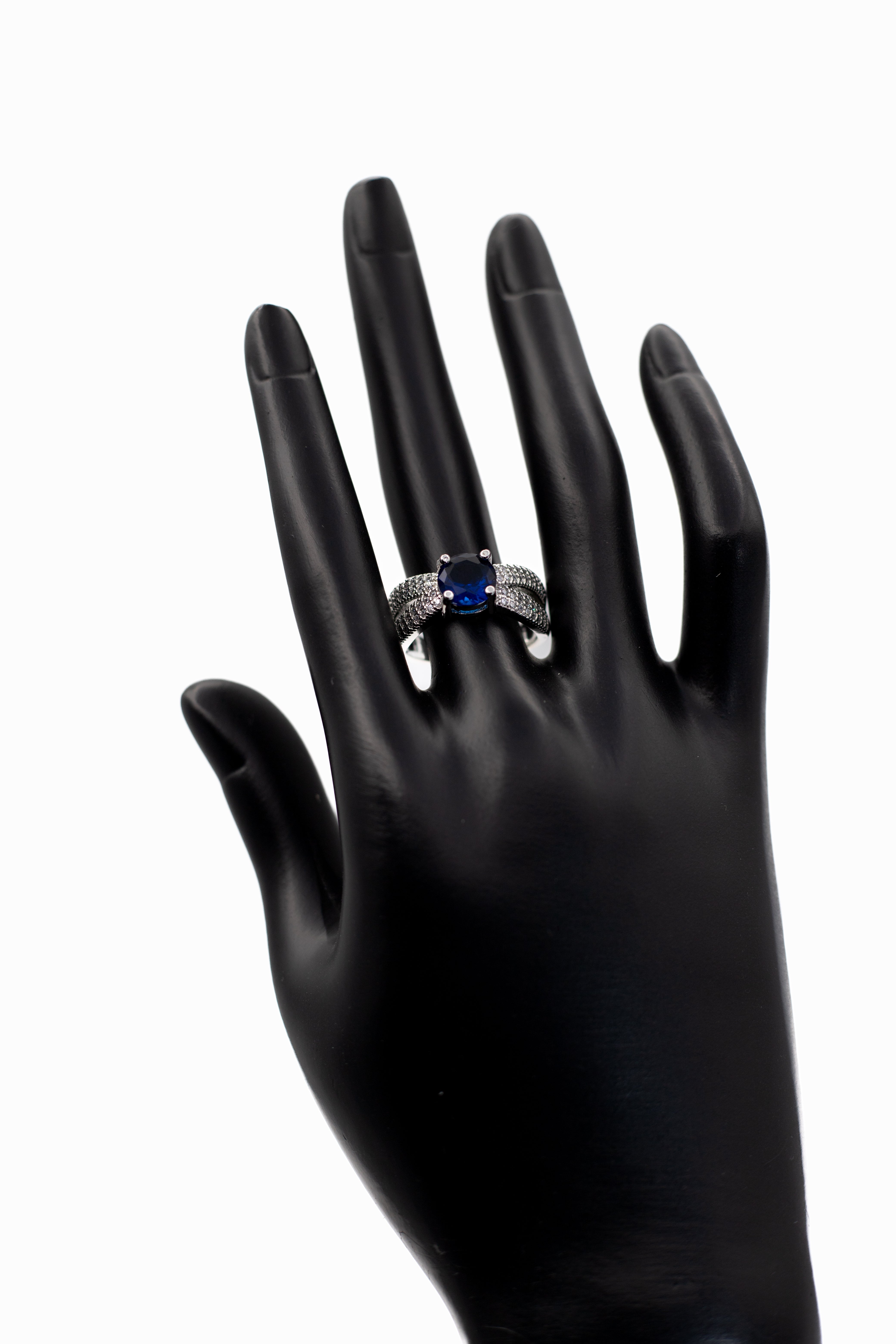 Silver Brilliant Round Crystal Ring (Adjustable)