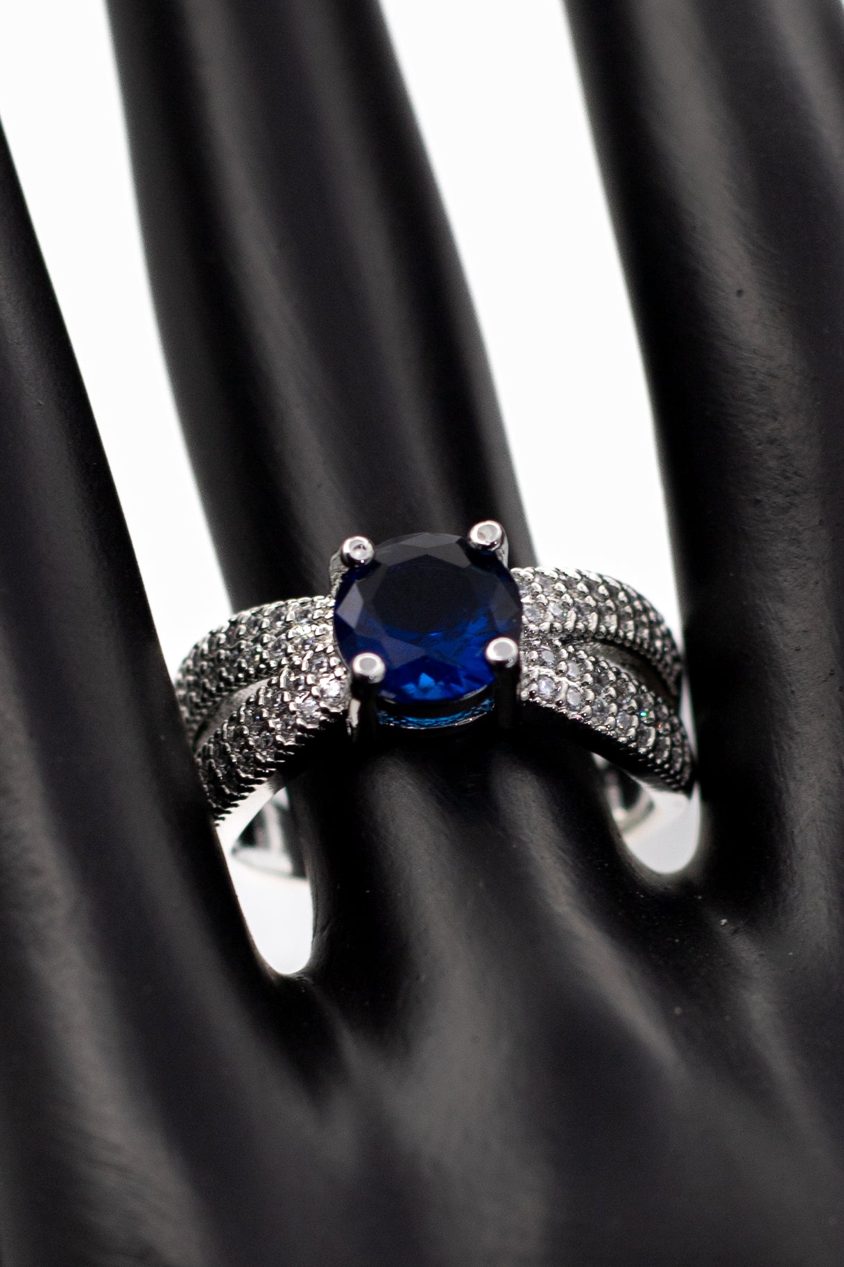 Silver Brilliant Round Crystal Ring (Adjustable)