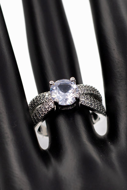 Silver Brilliant Round Crystal Ring (Adjustable)